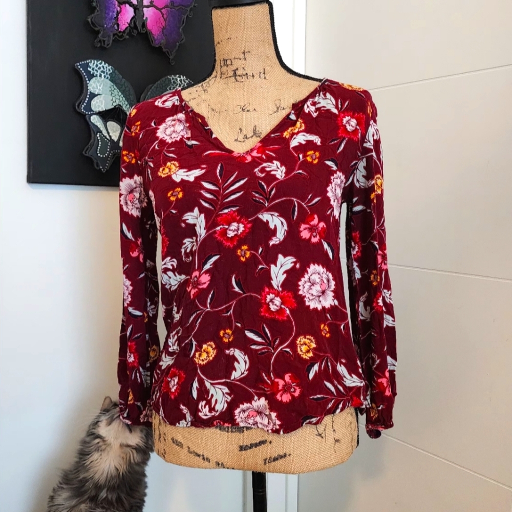 Old Navy Floral V-Neck Blouse - Red and White